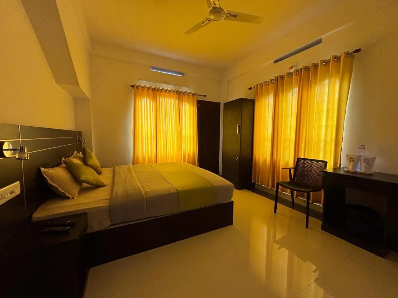*** Hotel Breezevalley Resort Munnar India