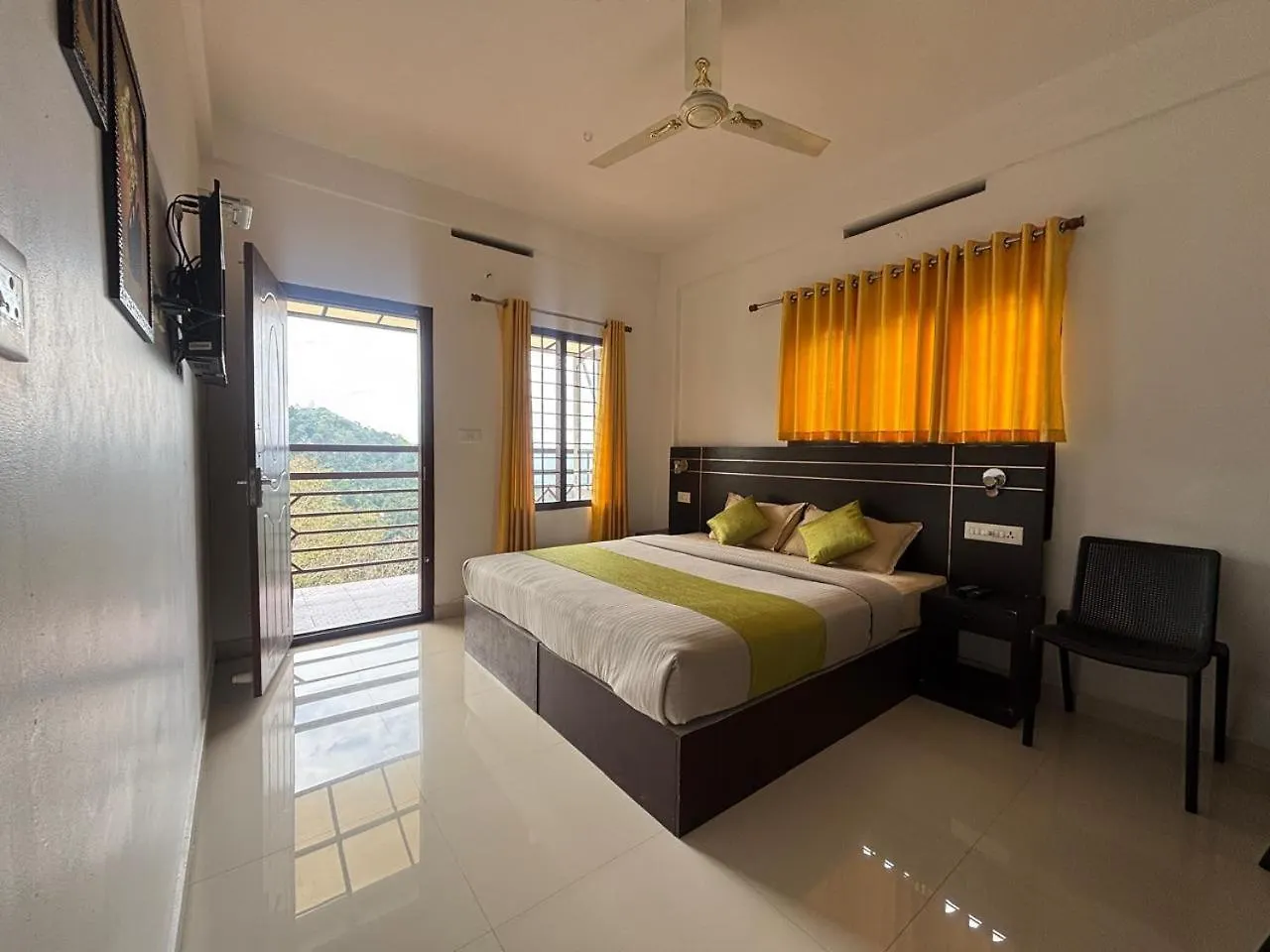 Breezevalley Resort Munnar 3*,  India