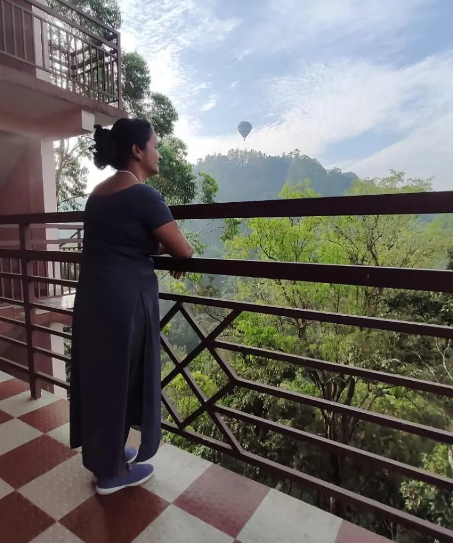 Breezevalley Resort Munnar Hotel