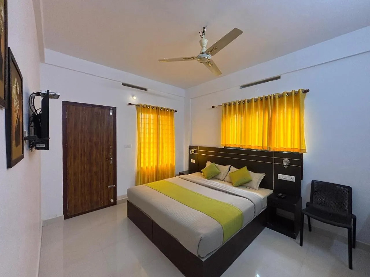 Hotel Breezevalley Resort Munnar